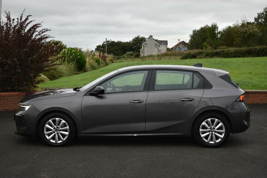 Vauxhall Astra Hatchback DS23KHF Grey #6