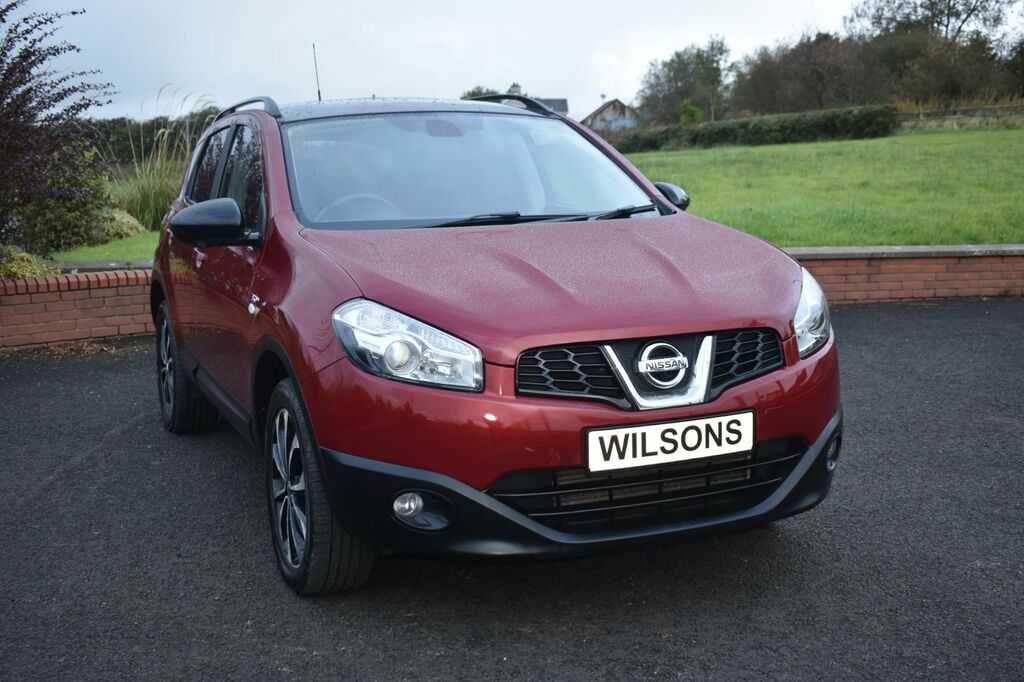 Nissan Qashqai Suv VFZ4279 Red #4