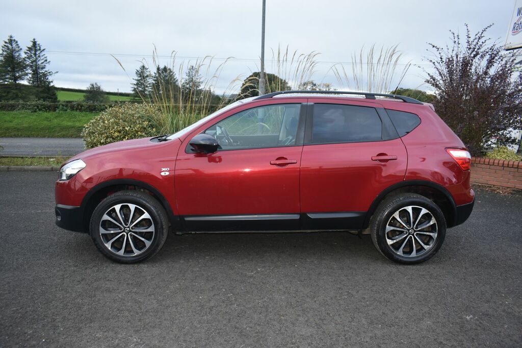 Nissan Qashqai Suv VFZ4279 Red #6