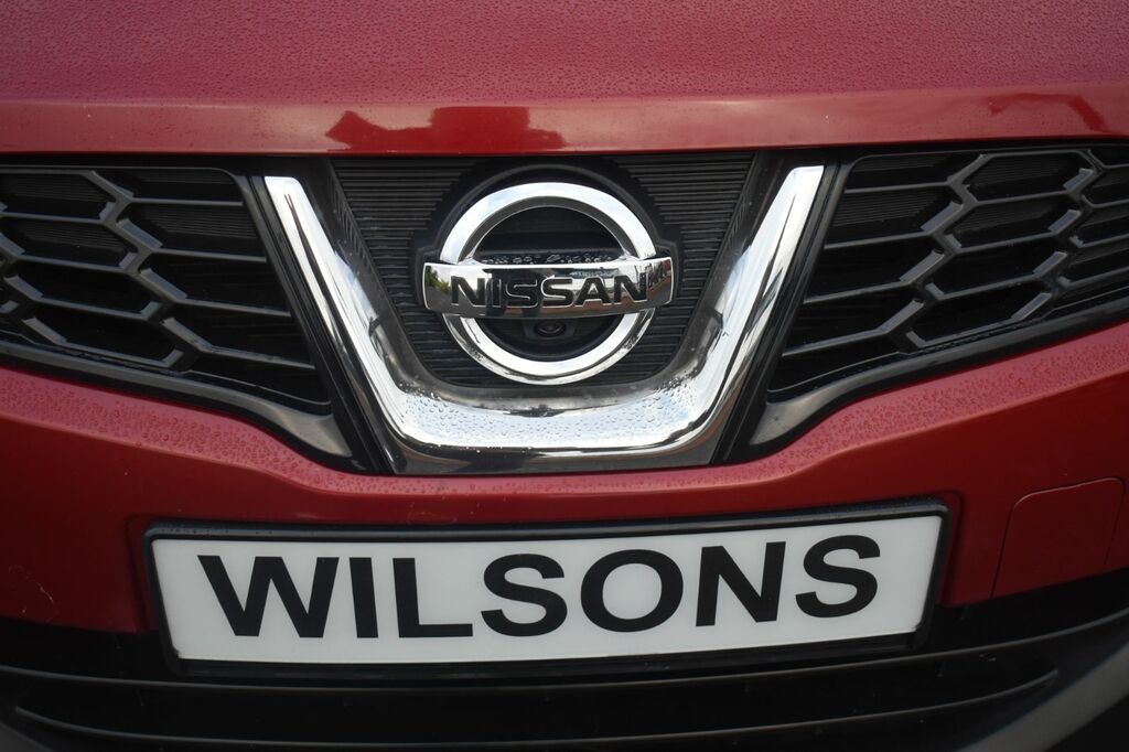 Nissan Qashqai Suv VFZ4279 Red #5