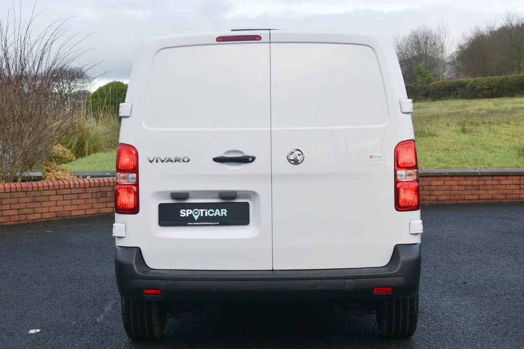 Vauxhall Vivaro Mpv DN24HWY White #4