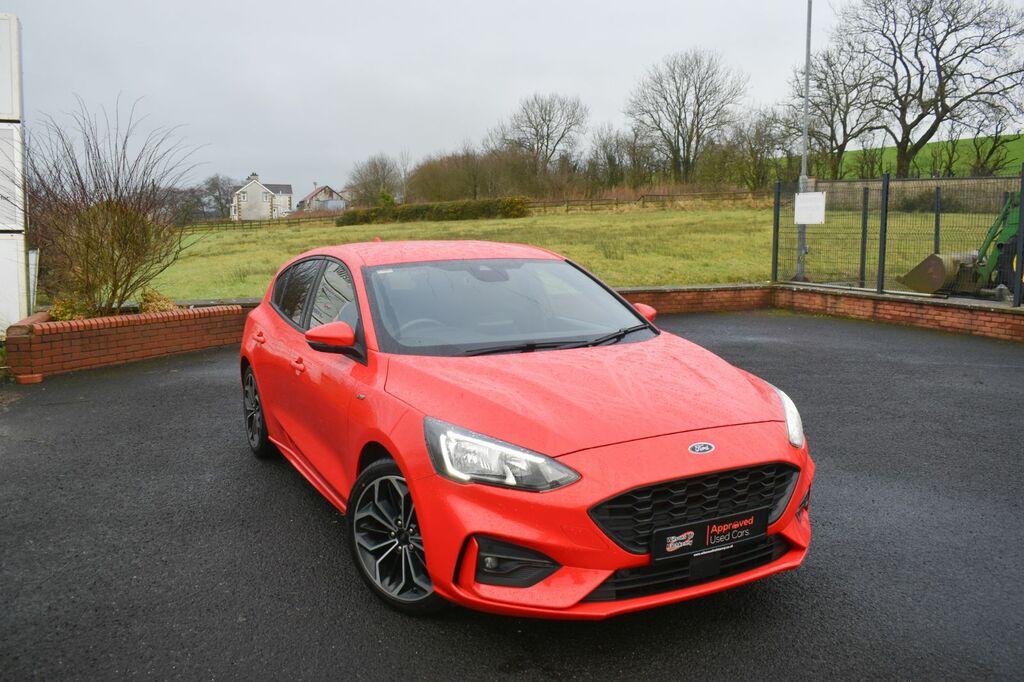 Ford Focus Hatchback OGZ8111 Red #2