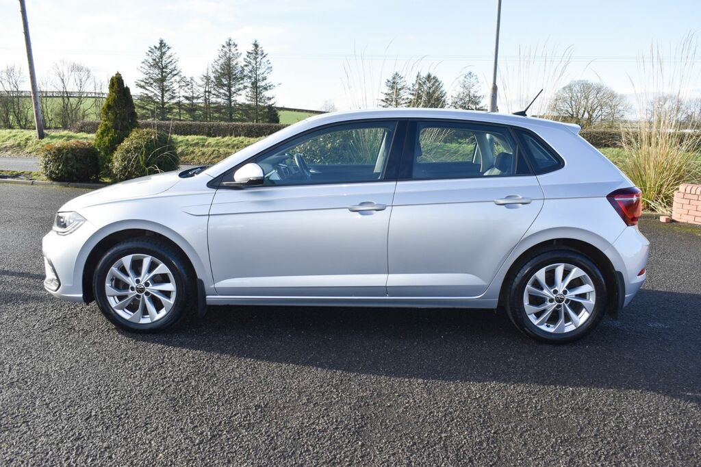 Volkswagen Polo Hatchback CYZ2062 Silver #4