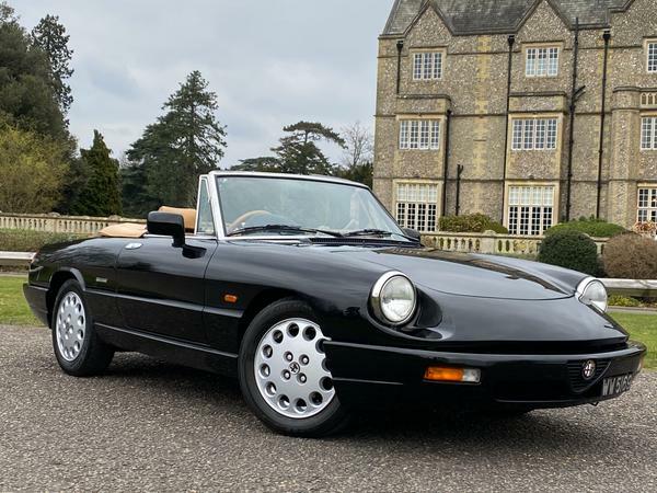 Alfa Romeo Spider 2000 Black #3