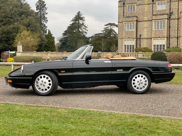 Alfa Romeo Spider 2000 Black #2