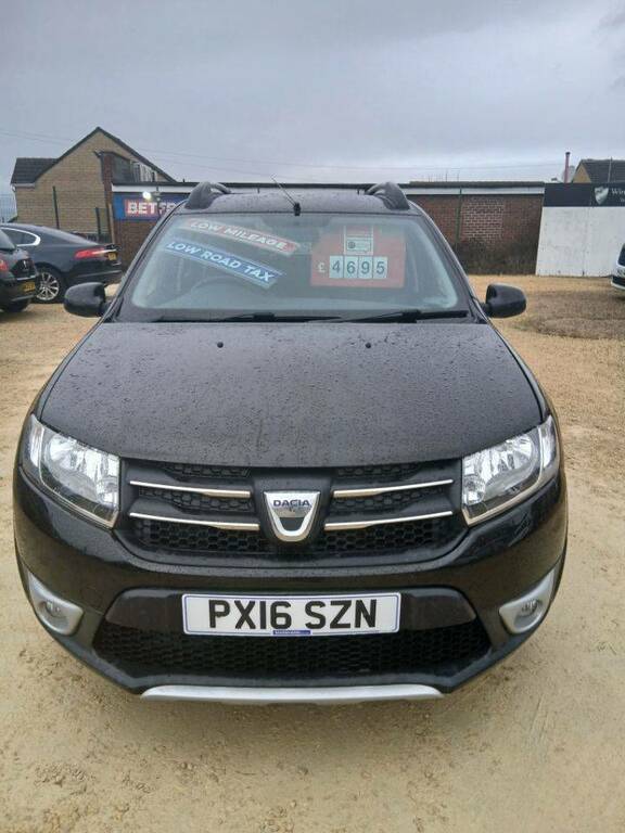 Dacia Sandero Stepway 1.5 Dci Laureate - 2016 16 PX16SZN Black #2