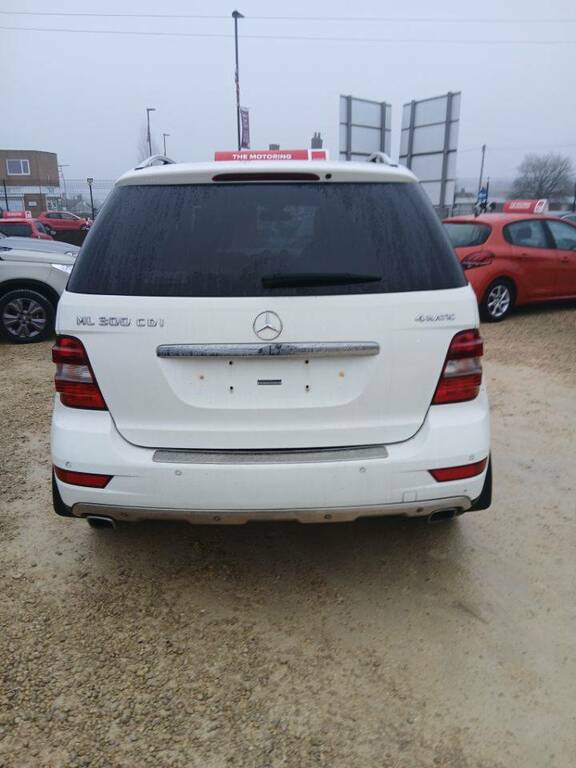 Mercedes-Benz M Class Ml300 Cdi Blueefficiency 204 Sport Tip White #5