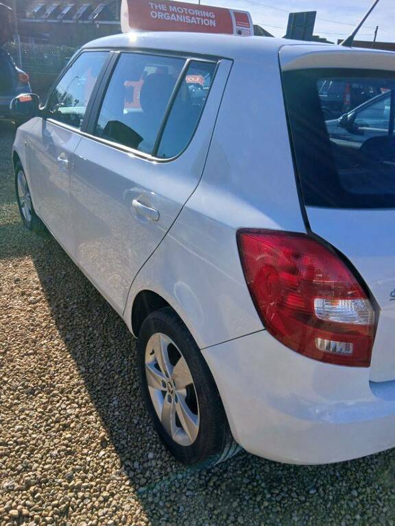 Skoda Fabia 1.2 12V Se - 2014 14 SV14XUL White #5