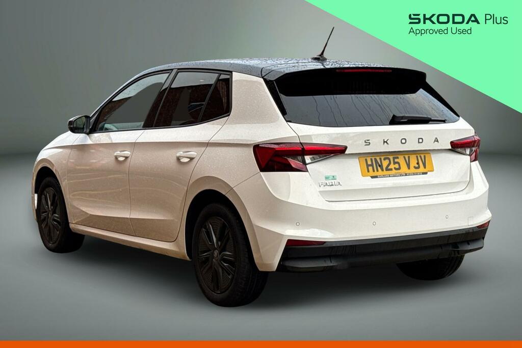 Skoda Fabia 1.0 Tsi 116 Design Edition Dsg HN25VJV White #3