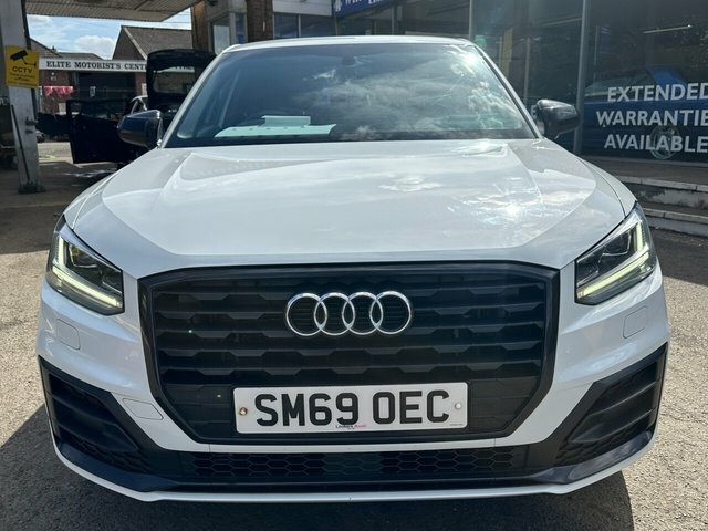Audi Q2 Tfsi 30 Black Edition SM69OEC White #2