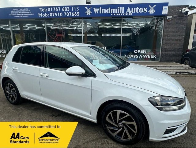 Volkswagen Golf Tsi Match Hatchback White