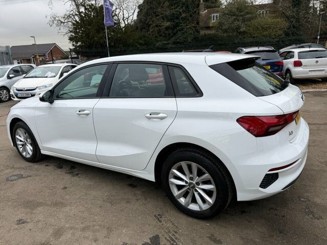 Audi A3 Tdi 30 Technik Sportback White #4
