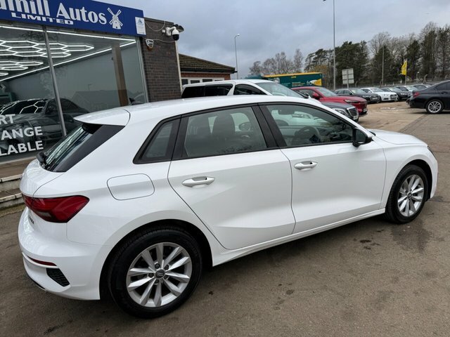 Audi A3 Tdi 30 Technik Sportback White #6