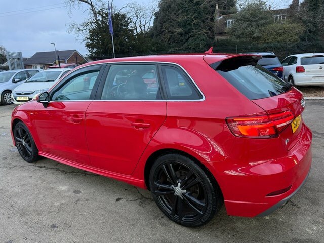 Audi A3 Tfsi Cod S Line SO17FRV Red #4