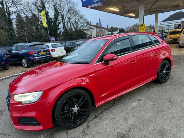 Audi A3 Tfsi Cod S Line SO17FRV Red #3