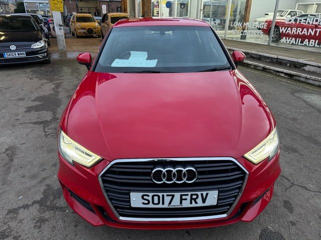 Audi A3 Tfsi Cod S Line SO17FRV Red #2