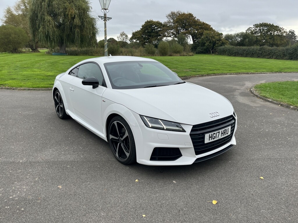 Audi TT 1.8 Tfsi Black Edition HG17HRU White #3