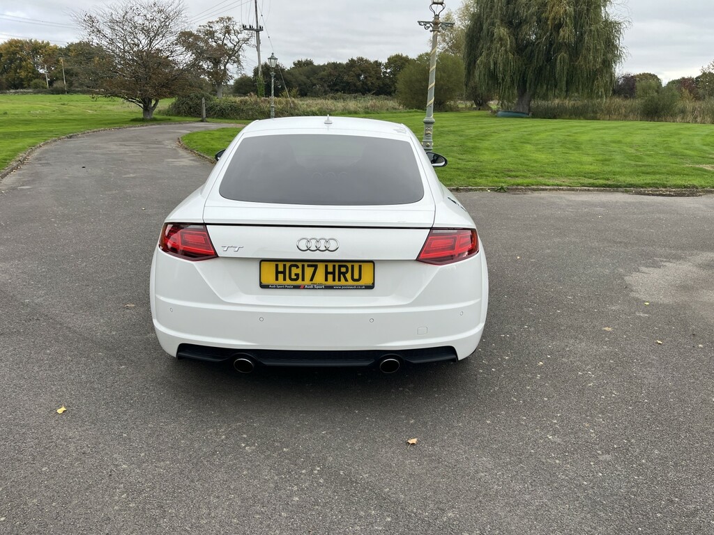 Audi TT 1.8 Tfsi Black Edition HG17HRU White #6