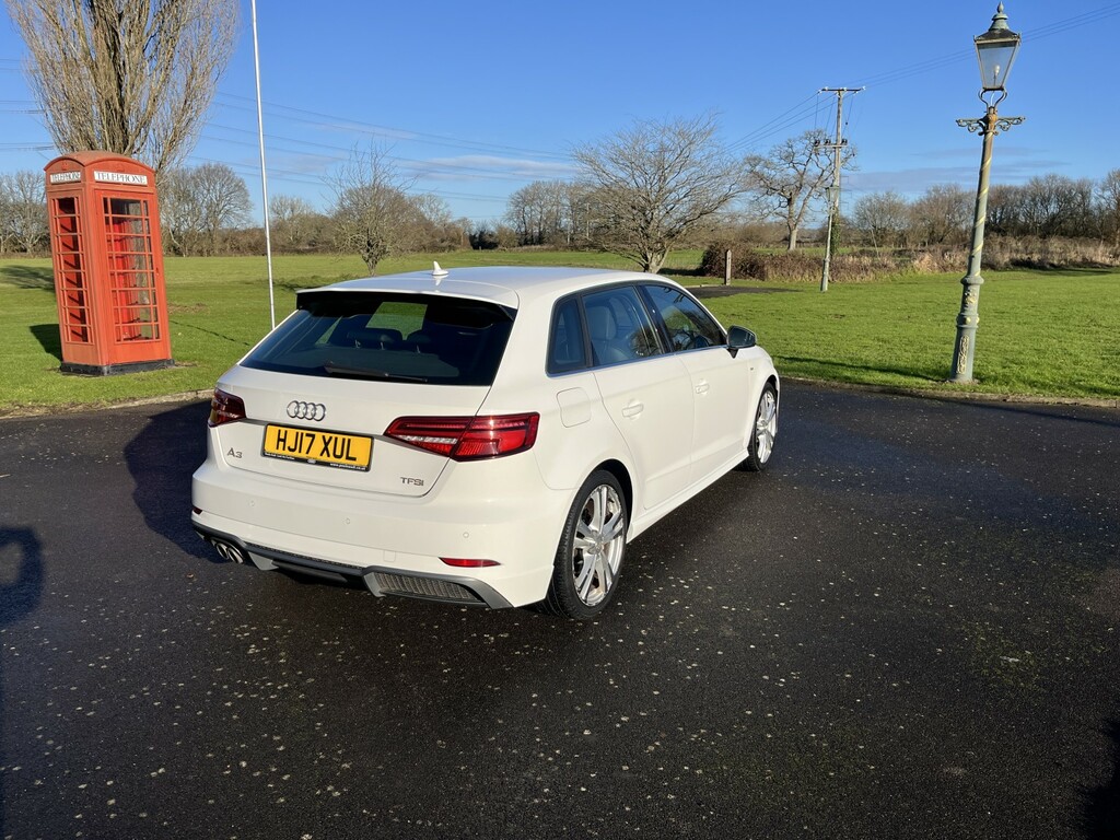 Audi A3 1.4 Tfsi Cod S Line White