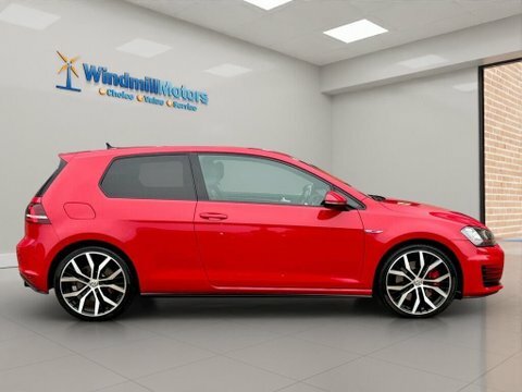 Volkswagen Golf 2.0 Tsi Bluemotion YT66XUG Red #4