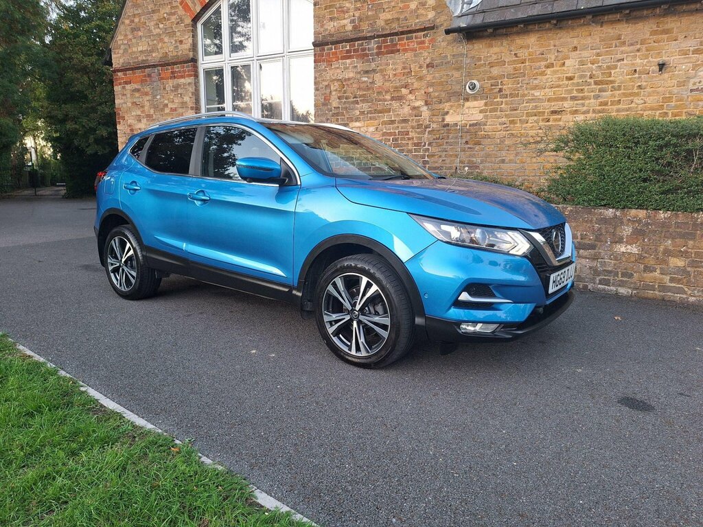 Nissan Qashqai 1.3 Dig-t N-connecta Euro 6 Ss Blue