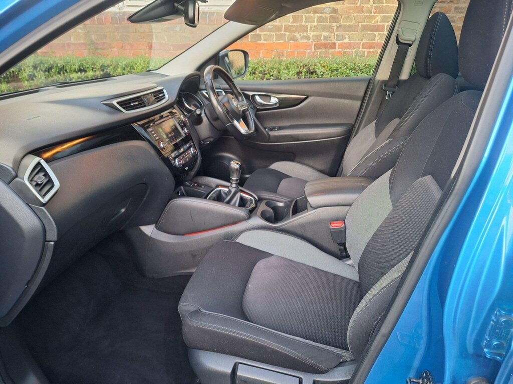 Nissan Qashqai 1.3 Dig-t N-connecta Euro 6 Ss HG69DJJ Blue #3