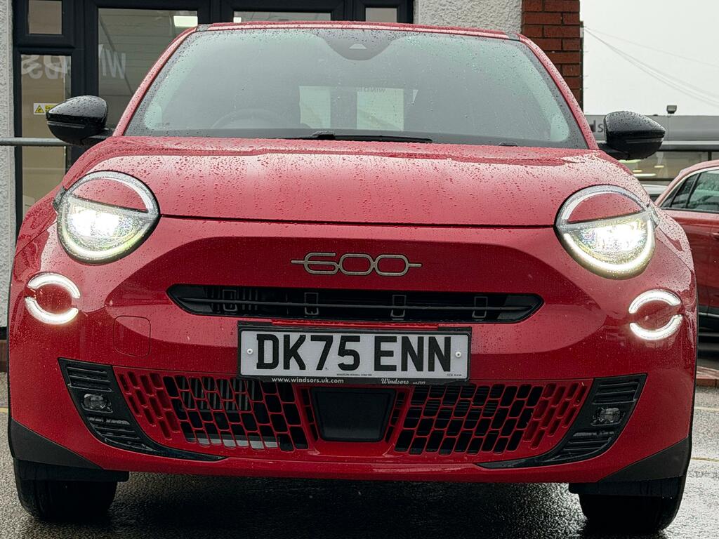 Fiat 600 1.2 Mhev Suv Hybrid E-dct Euro 6 Ss DK75ENN Red #2