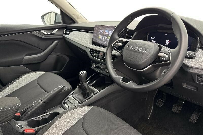 Skoda Kamiq 1.0 Tsi Se Edition Euro 6 Ss GF25VMR Silver #4