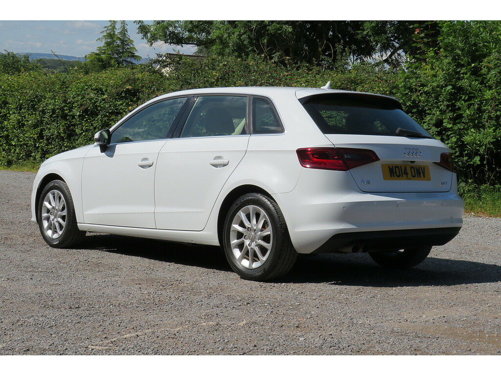 Audi A3 Sportback Tfsi Se WO14OWV White #5