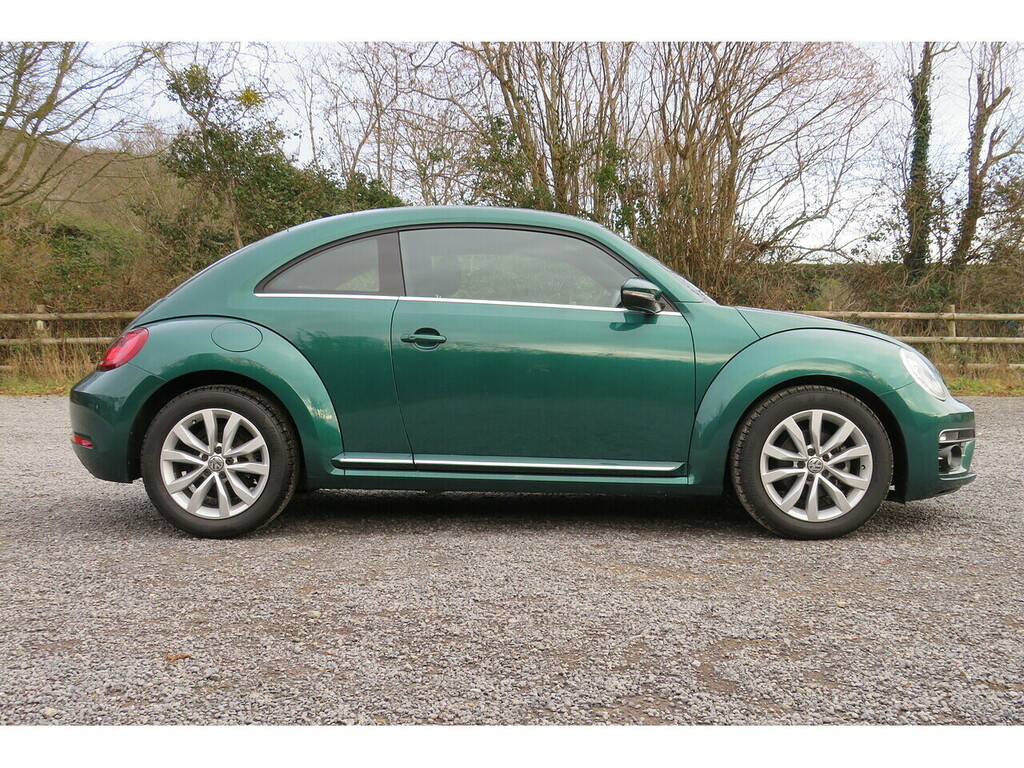 Volkswagen Beetle Design Tsi Dsg Green #2