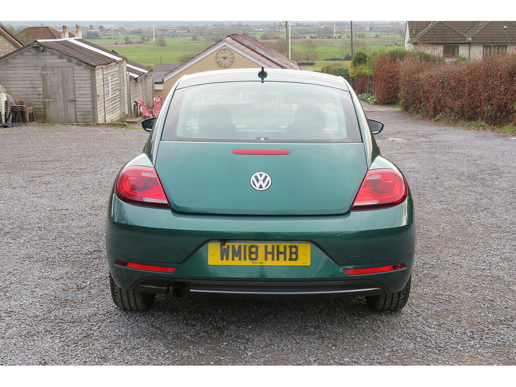Volkswagen Beetle Design Tsi Dsg Green #4