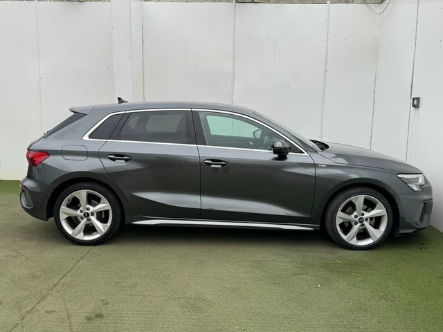 Audi A3 Tfsi 35 S Line KP23FVV Grey #3