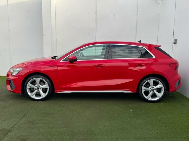 Audi A3 Tfsie 40 S Line HG72FPJ Red #4