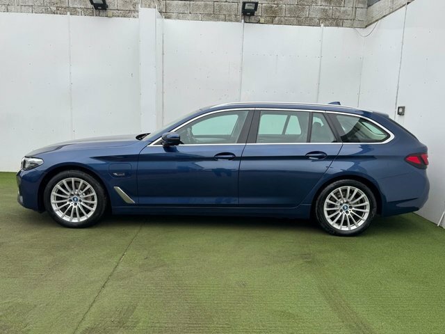 BMW 5 Series 530E 12Kwh Se Touring VO22PXV Blue #4