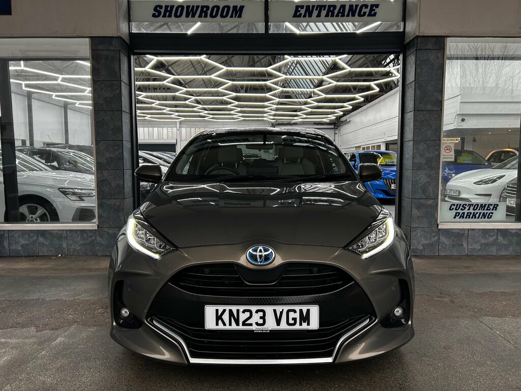 Toyota Yaris 1.5 Vvt-h Excel Hatchback Hybrid E-cvt Euro Brown