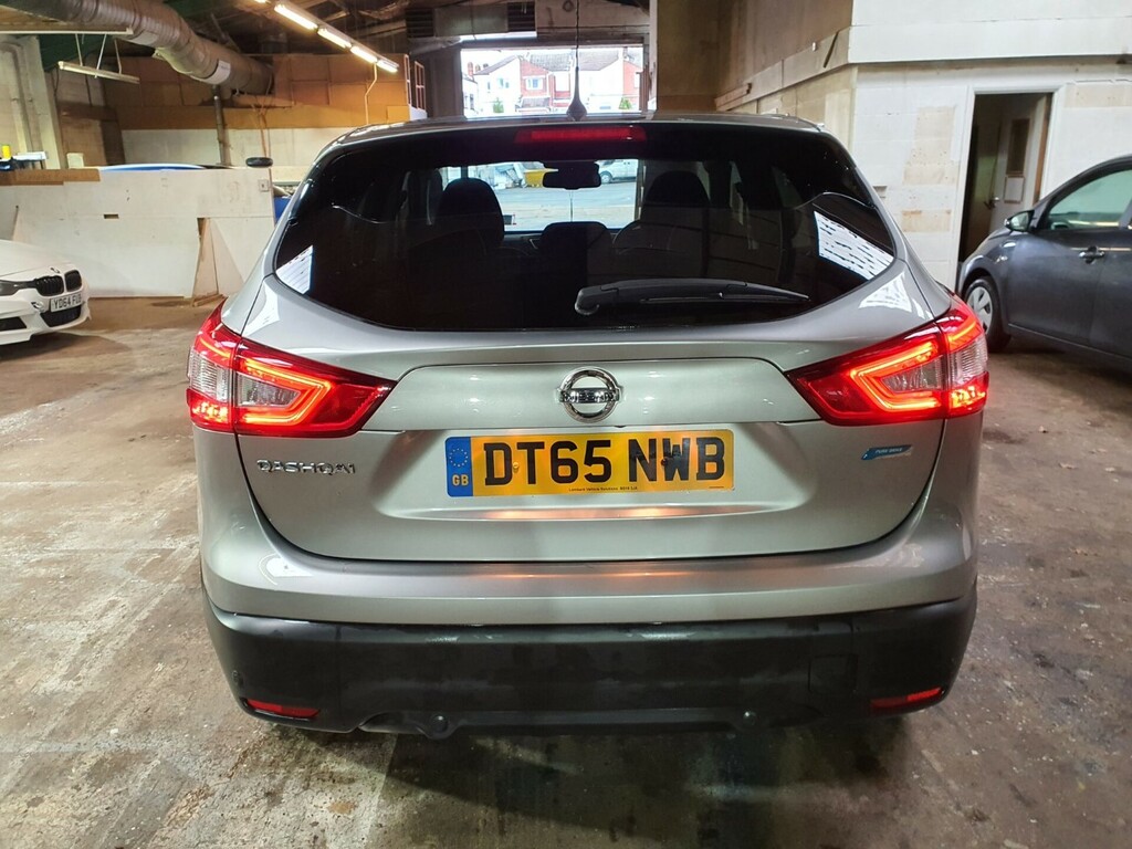Nissan Qashqai N-connecta DT65NWB Black #6