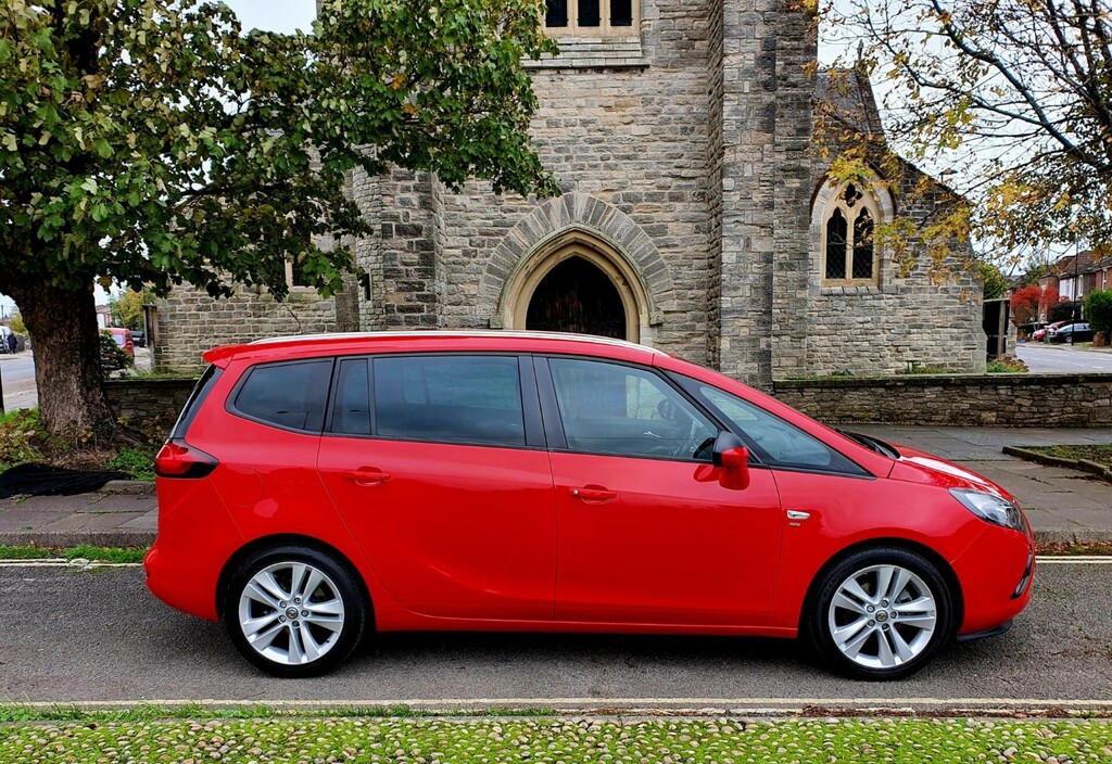 Vauxhall Zafira Tourer Sri Red #2