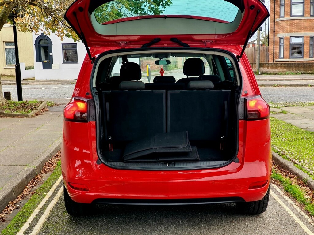 Vauxhall Zafira Tourer Sri Red #5
