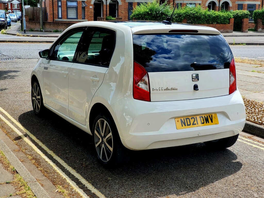 Seat MII E White #6