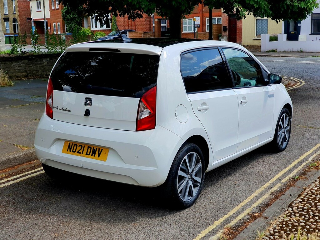Seat MII E White #3