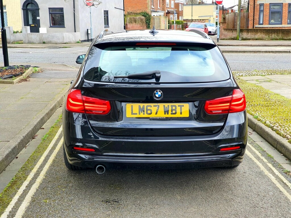 BMW 3 Series Sport Touring LM67WBT Black #2