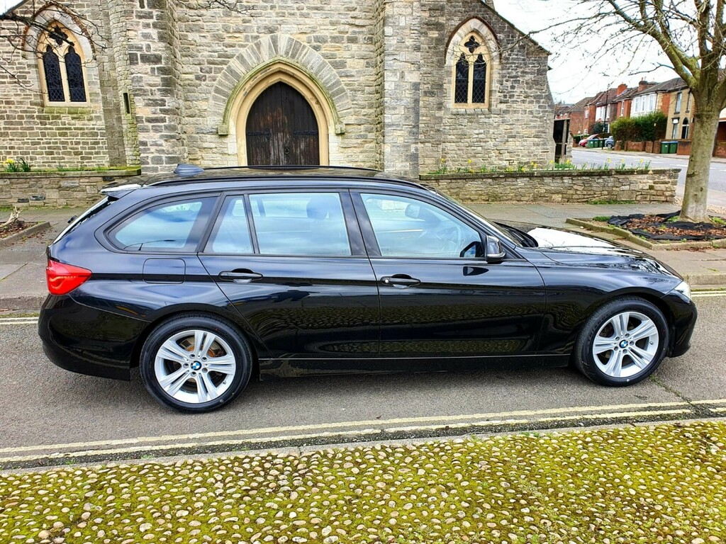 BMW 3 Series Sport Touring LM67WBT Black #6