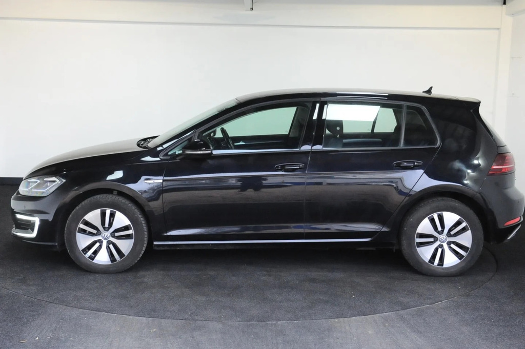 Volkswagen e-Golf Electric Black #2