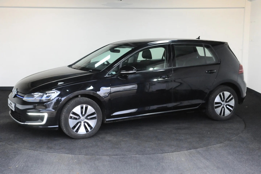 Volkswagen e-Golf Electric Black #3