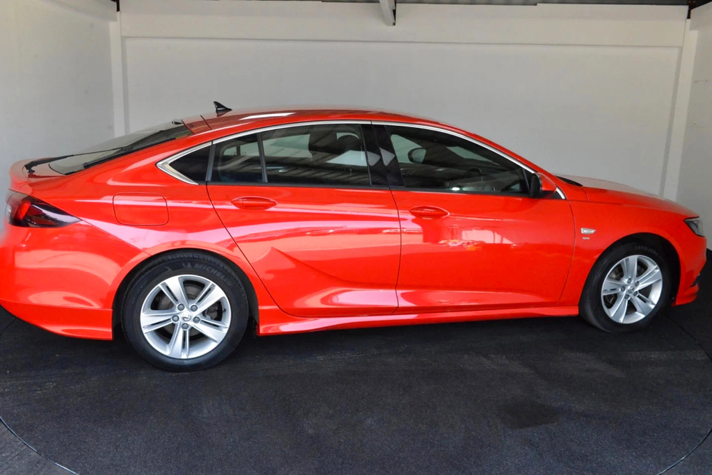 Vauxhall Insignia Grand Sport Red #6