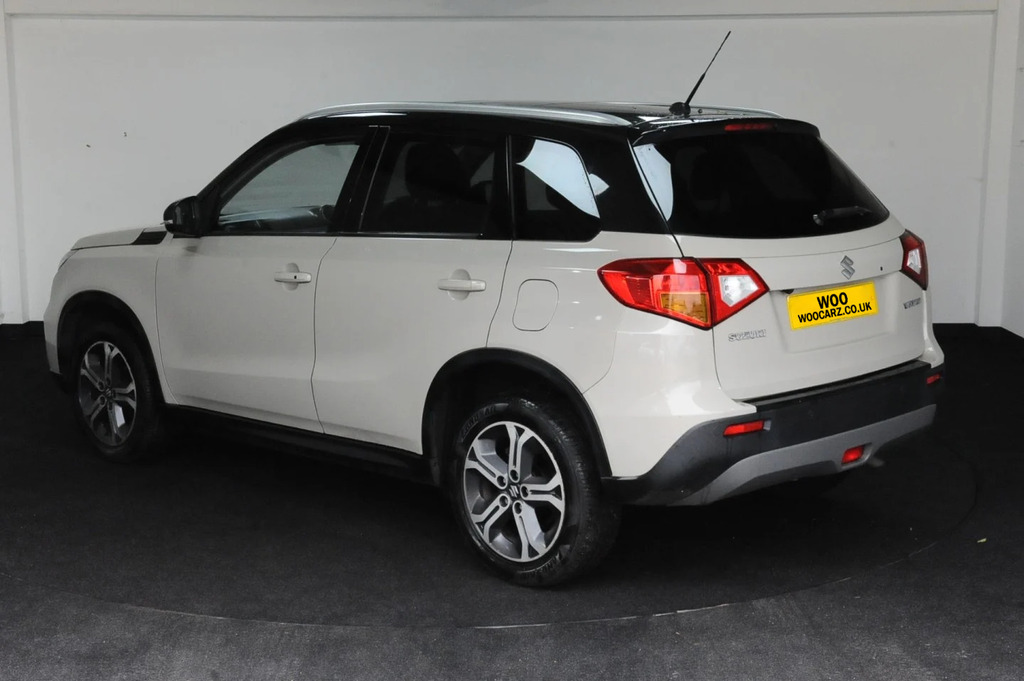 Suzuki Vitara Sz5 White #4