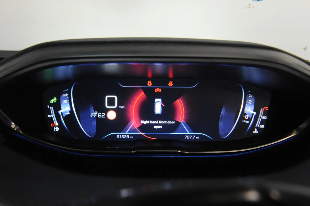 Peugeot 3008 Bluehdi Allure  Black #6