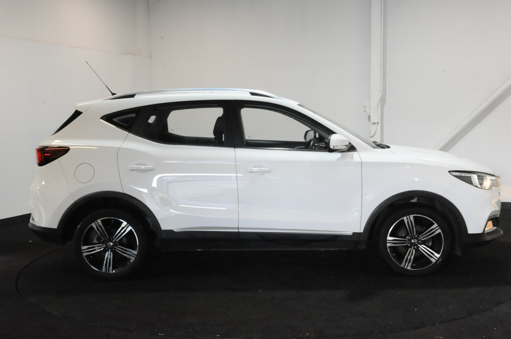 MG ZS Exclusive White