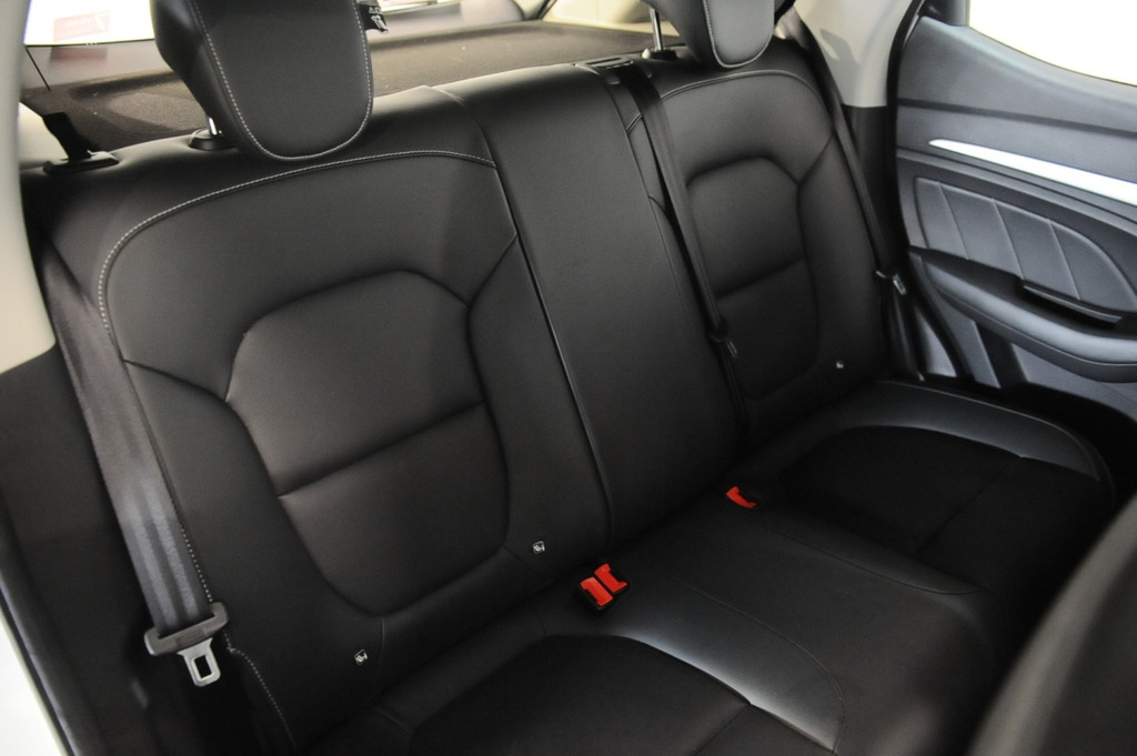 MG ZS Exclusive White #6