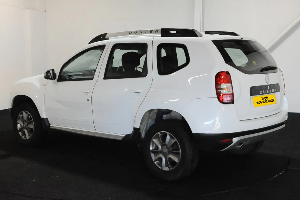 Dacia Duster Laureate Dci White #3